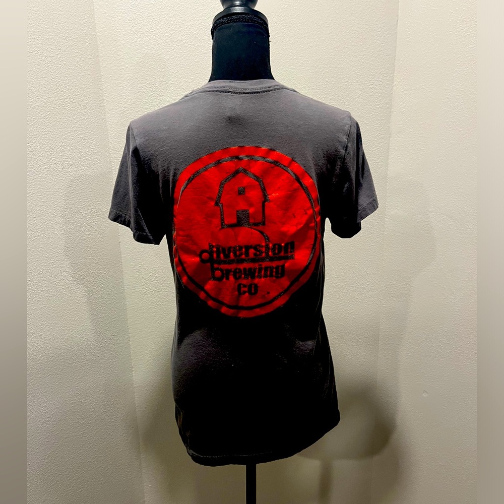 Women’s Diversion Brewing Co T-Shirt - XL